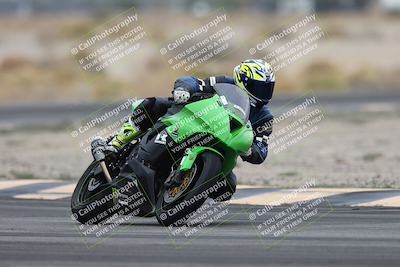 media/Nov-15-2025-Race Pace (Sat) [[8de605a2d8]]/Non Verified Riders (1st 20 Minutes)/Turn 4 (1010am)/